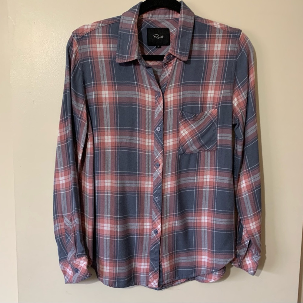 Rails Hunter Classic Button Down Top In Slate Ros… - image 7